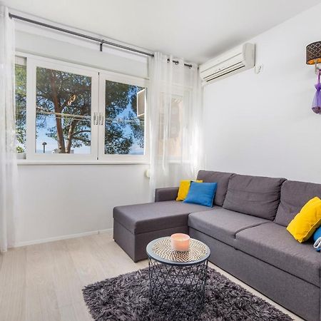 Sunny Studio Apartment With Balcony Rijeka Exteriör bild