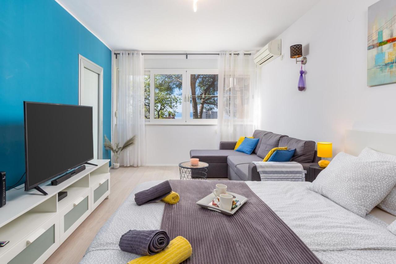 Sunny Studio Apartment With Balcony Rijeka Exteriör bild
