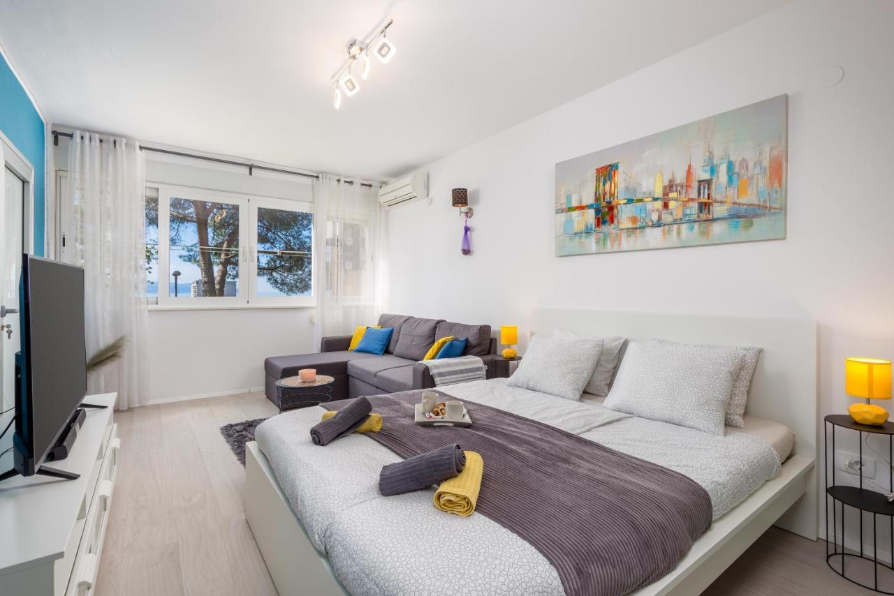 Sunny Studio Apartment With Balcony Rijeka Exteriör bild