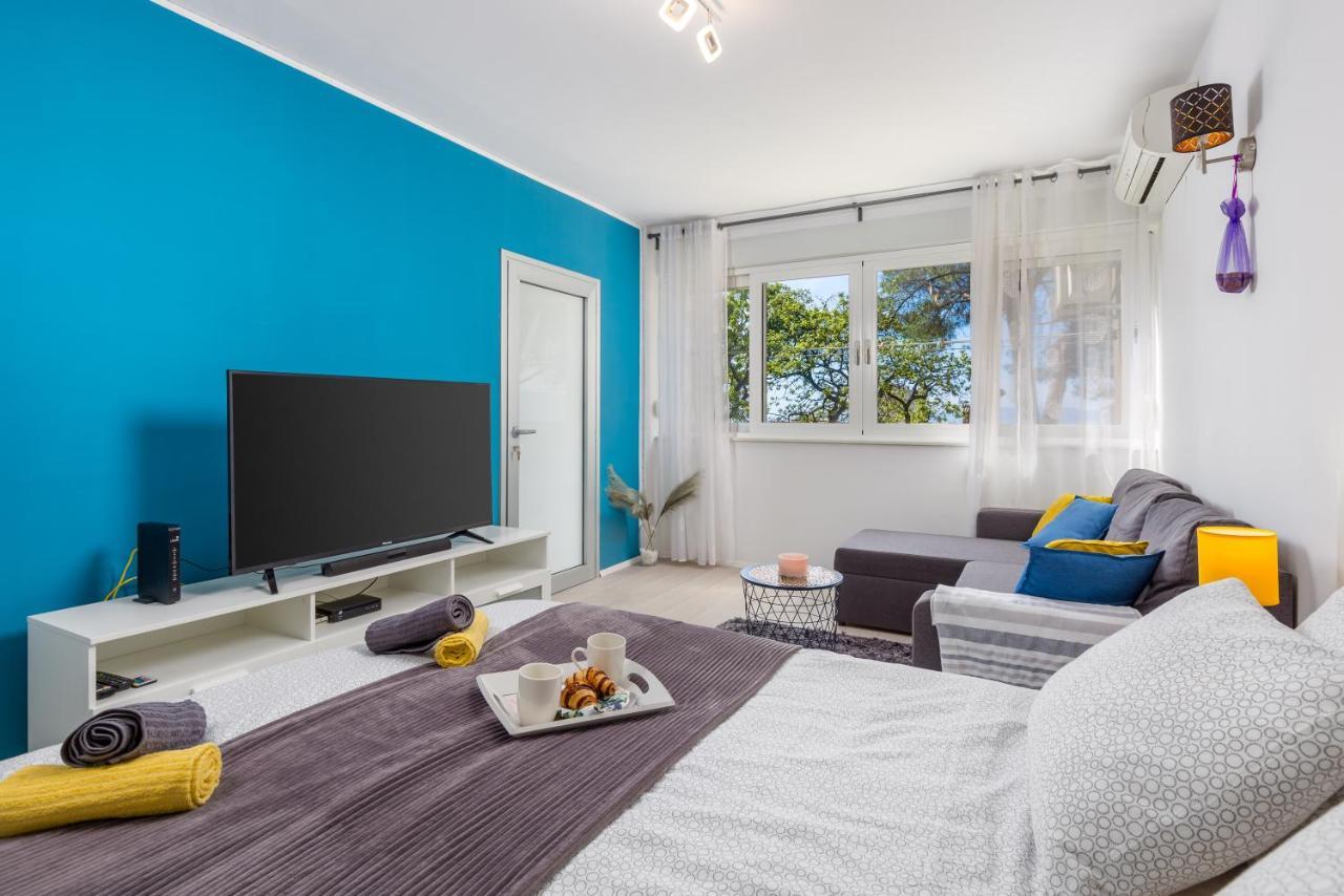 Sunny Studio Apartment With Balcony Rijeka Exteriör bild