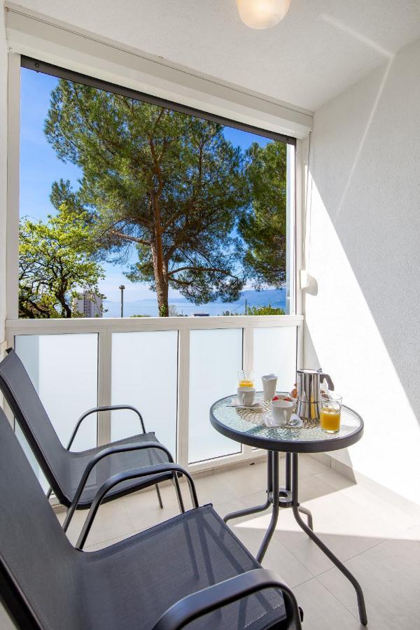 Sunny Studio Apartment With Balcony Rijeka Exteriör bild