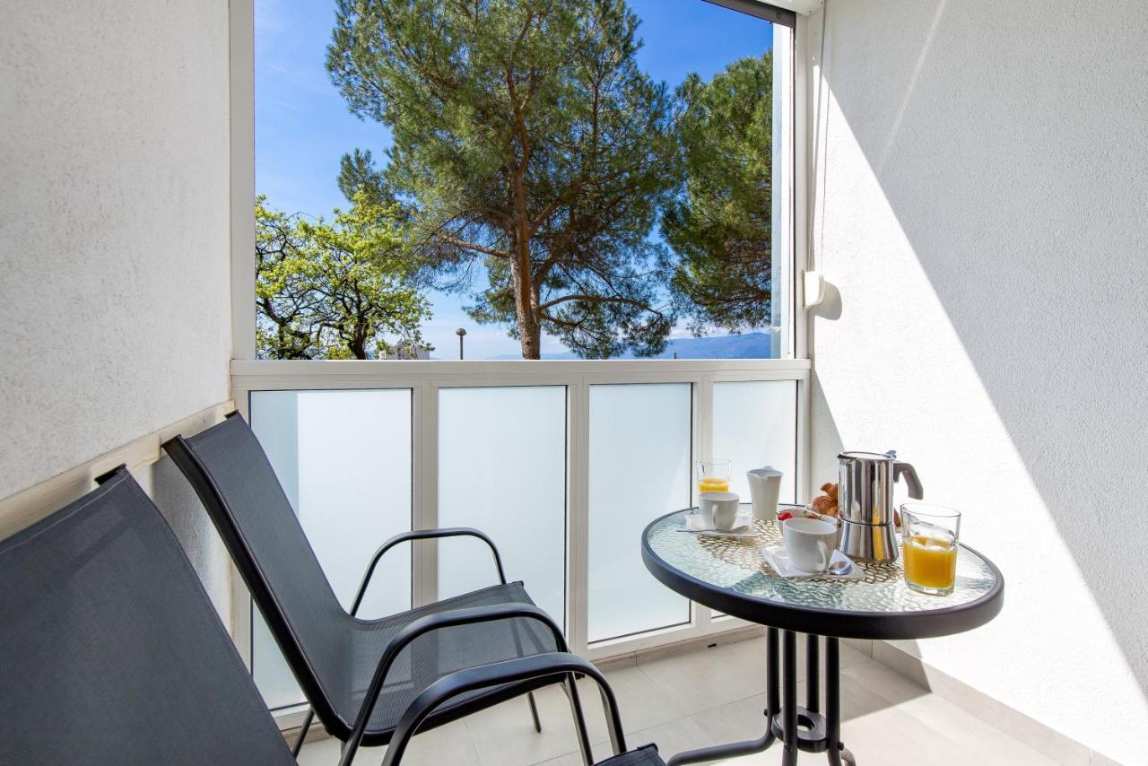 Sunny Studio Apartment With Balcony Rijeka Exteriör bild